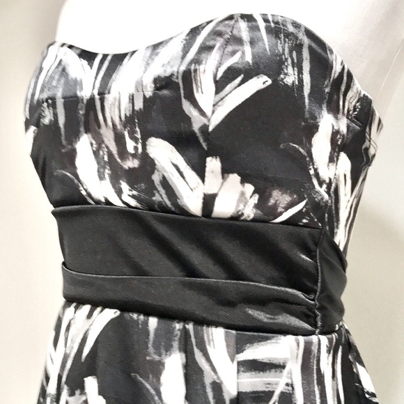 Ruby Rox Black & White Print Strapless Mini Dress Size Small - Picture 2 of 9